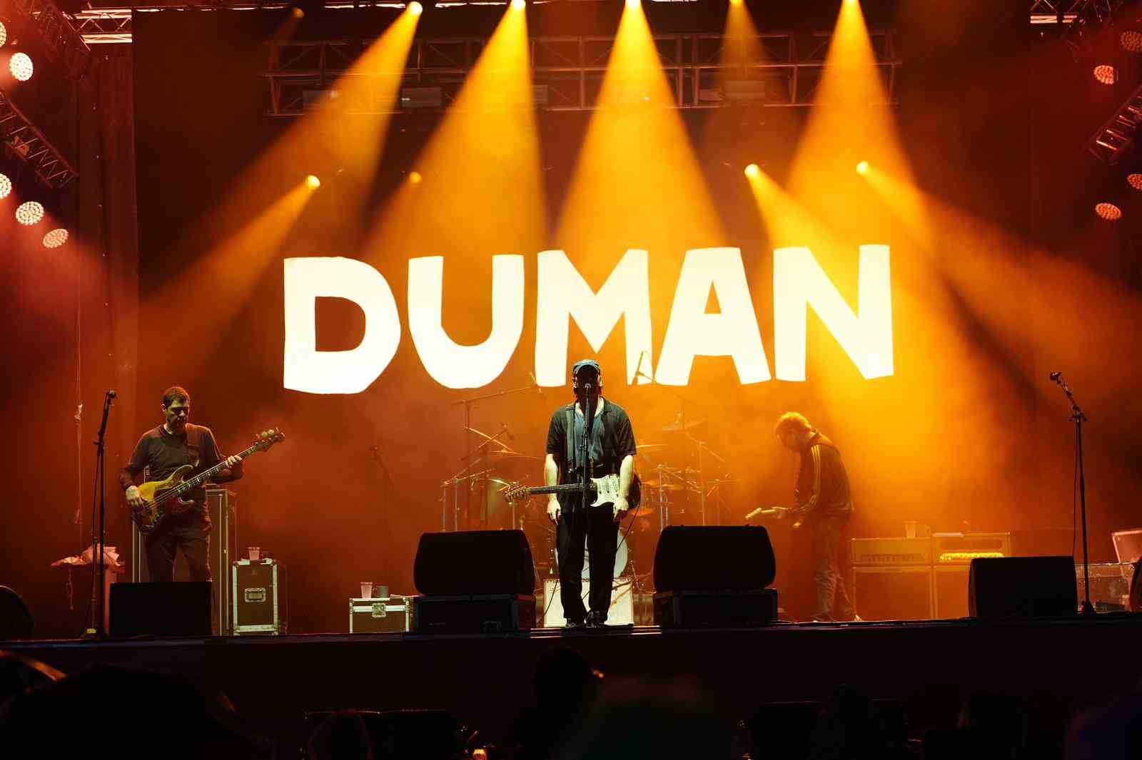 Duman konseriyle Gençlik Festivali’ne muhteşem final