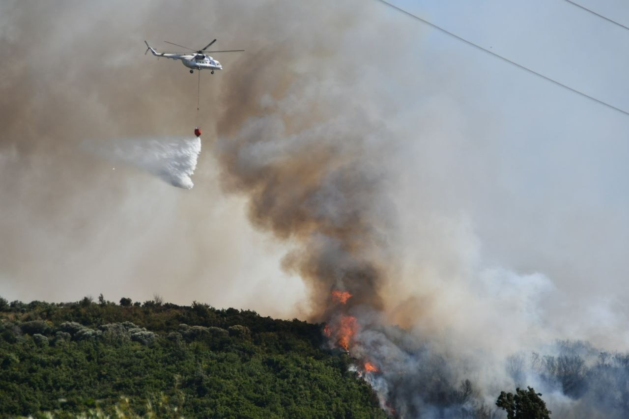 Ekipler seferber oldu, yangın kontrol altına alındı
