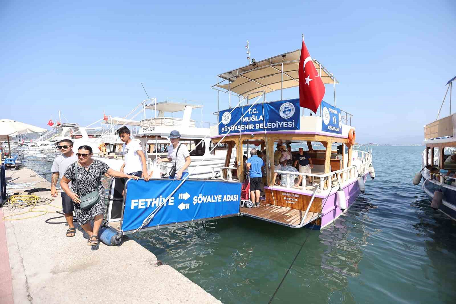 Fethiye-Şövalye Adası yolcu motoru seferleri başladı
