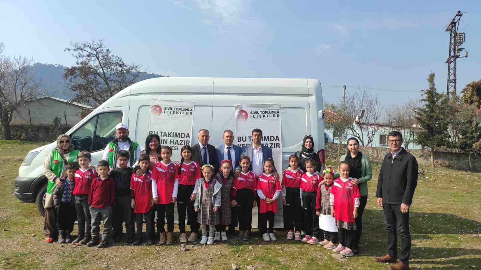 Fidanlar toprakla buluştu