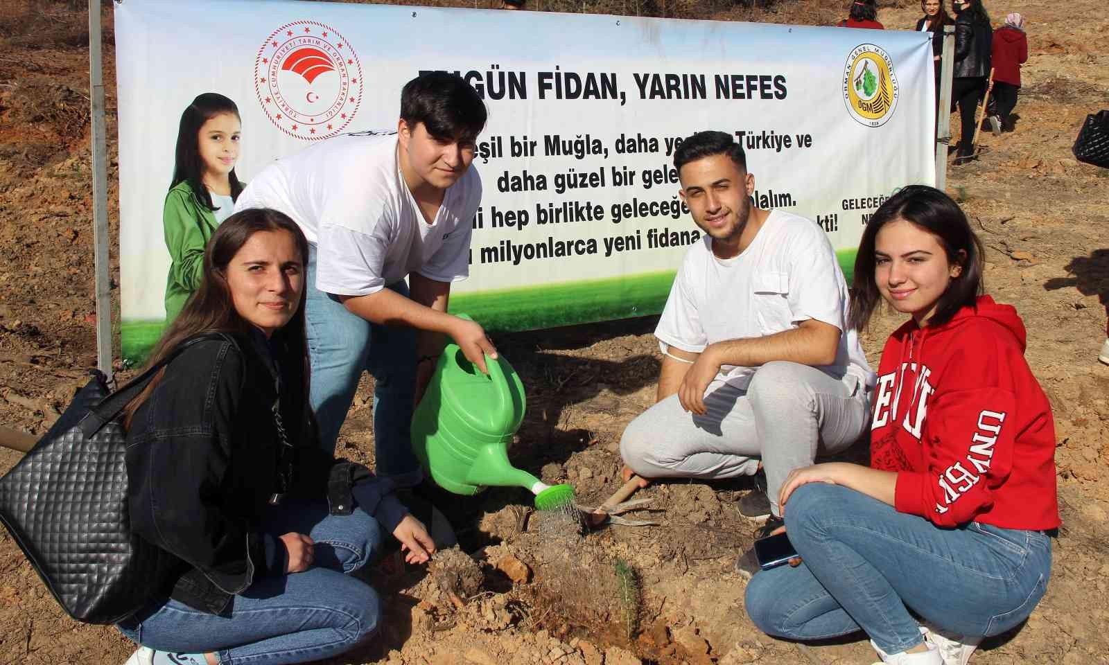 Fidanlar toprakla buluştu