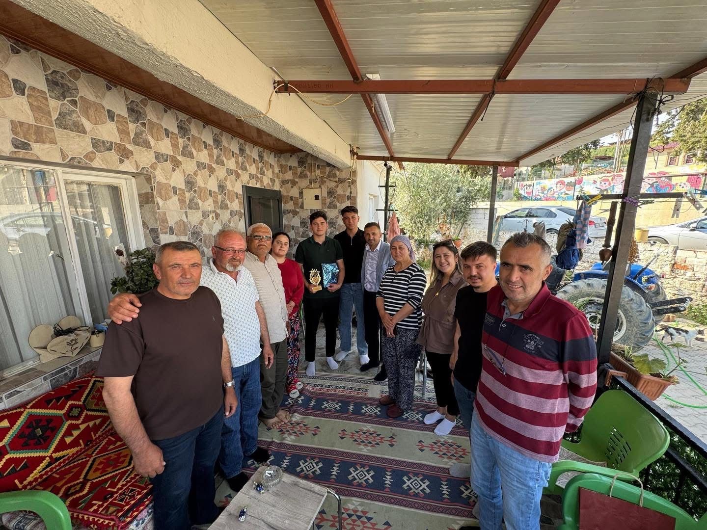 Genç yeteneğe moral ziyareti