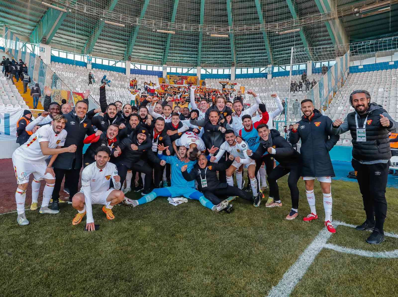 Göz-Göz, play-off’a odaklandı