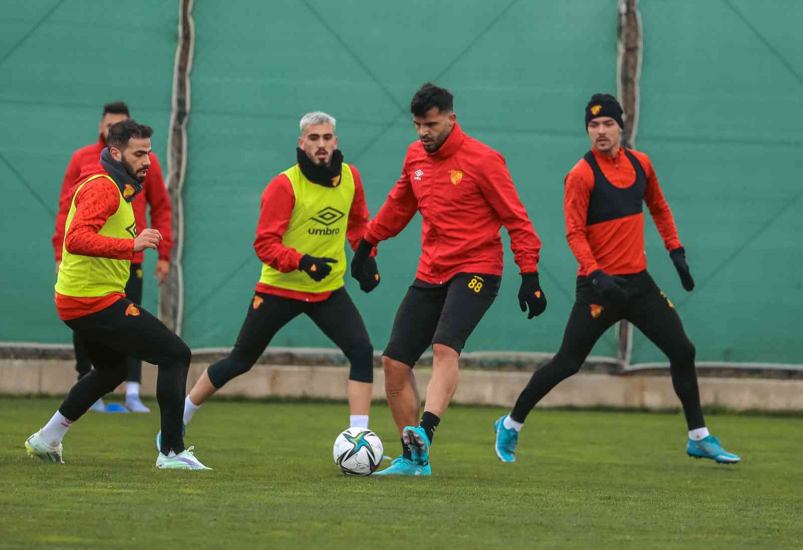 Göztepe, Giresunspor hazırlıklarını sürdürüyor