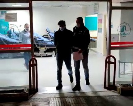 İzmir merkezli FETÖ operasyonu: 11 gözaltı