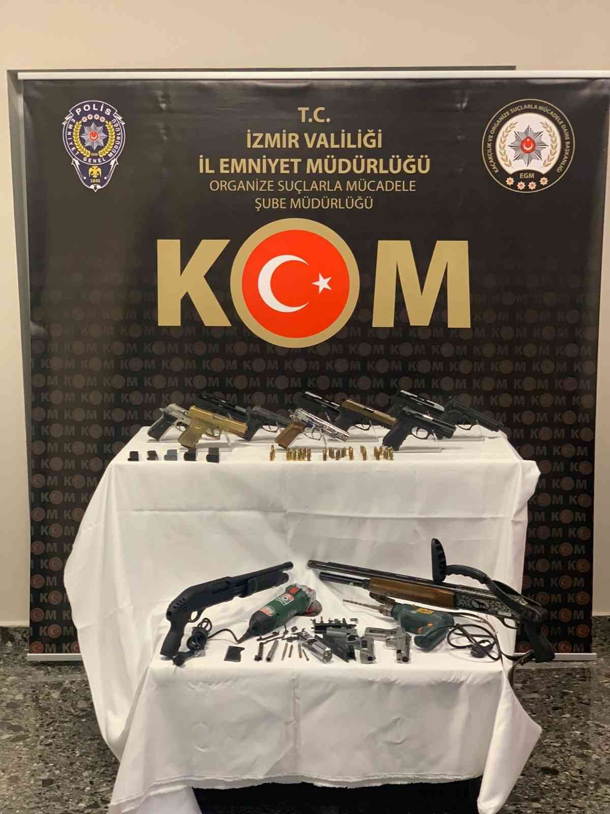 İzmir ve Manisa’da silah kaçakçılığı operasyonu: 12 gözaltı