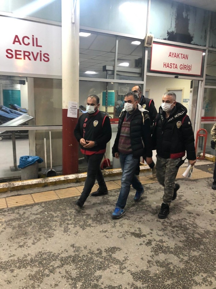 İzmir’de FETÖ’nün gaybubet evlerine operasyon: 35 gözaltı