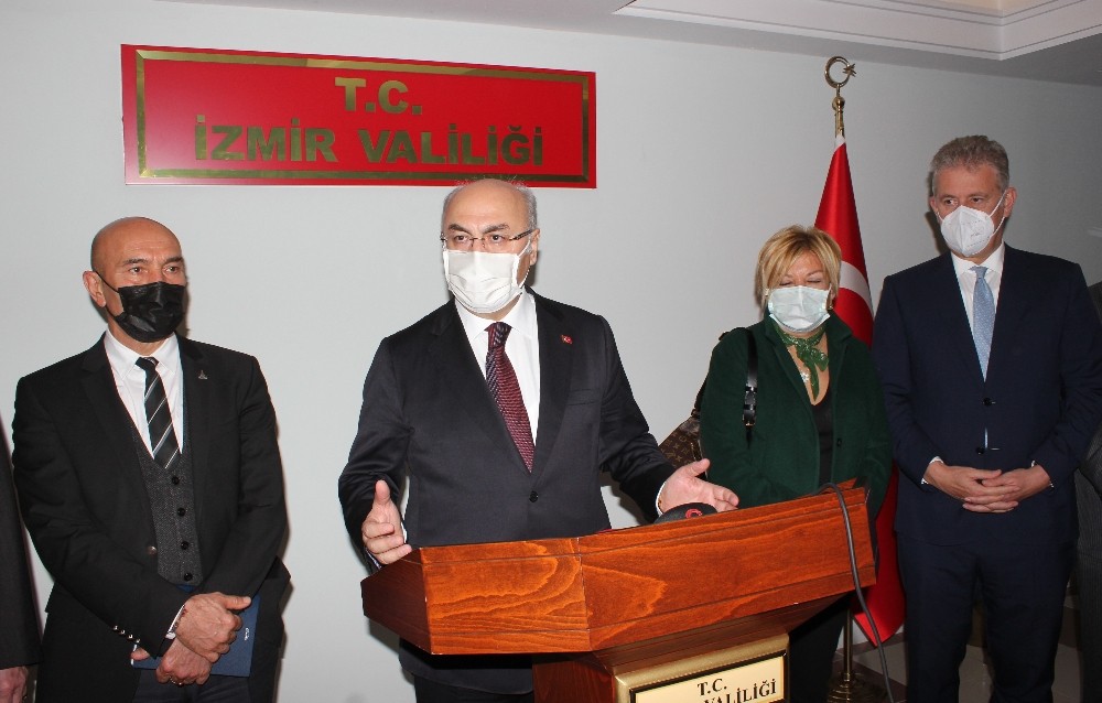 İzmir’de deprem sonrası yıkılan okullar birlik beraberlikle inşa edilecek