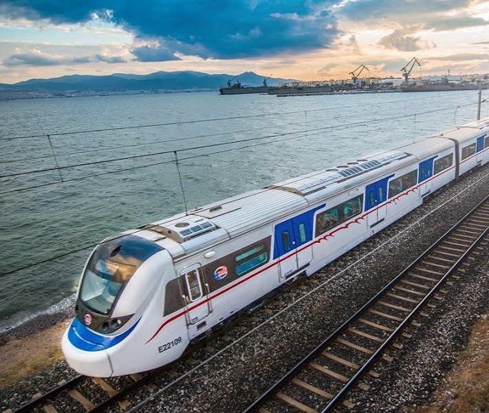 İzmir’de, ulaşımda yeni tarifeler yürürlüğe girdi