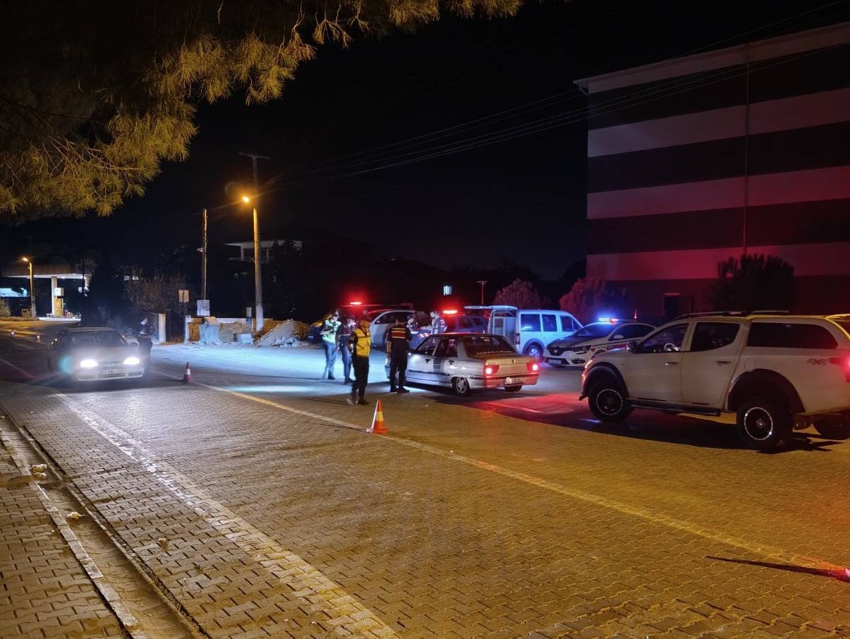 Jandarma 4 bin 416 şahsı sorguladı