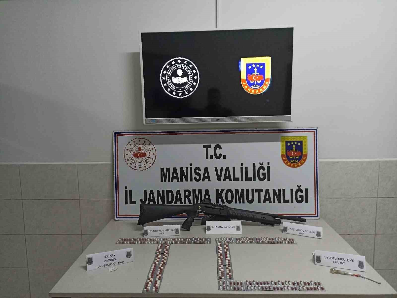 Jandarmanın ’Huzurlu sokaklar’ uygulamasında aranan 10 şahıs yakalandı