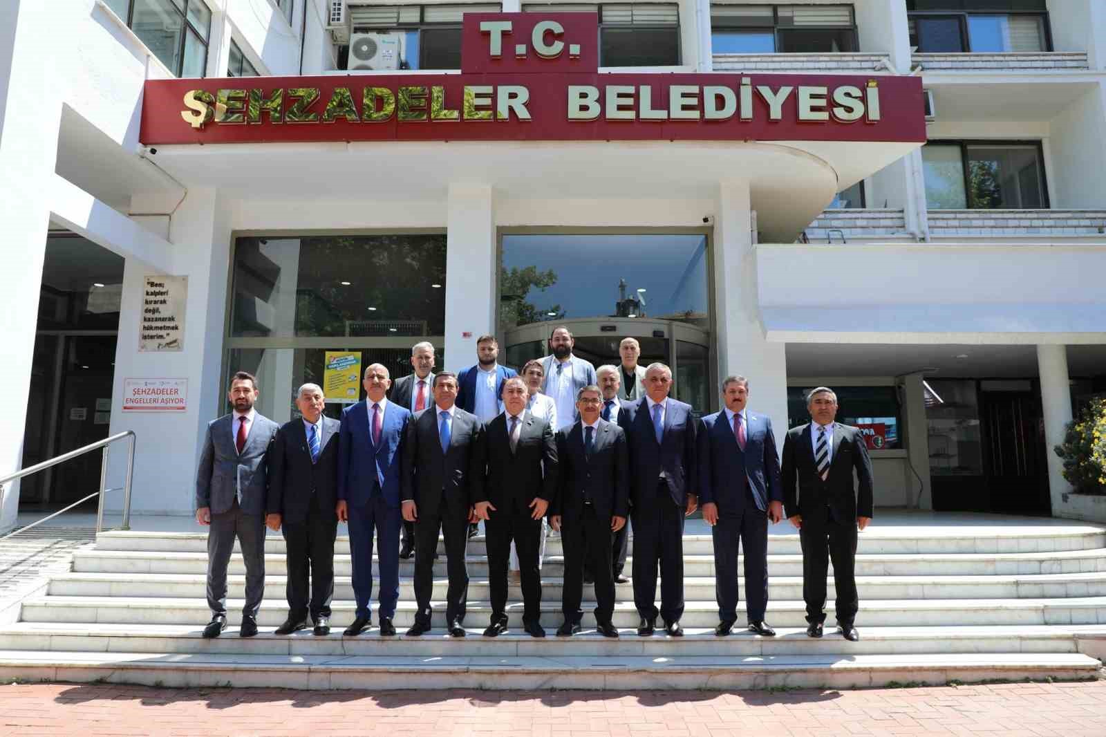 Kardeş ülke balkon konuşması istiyor