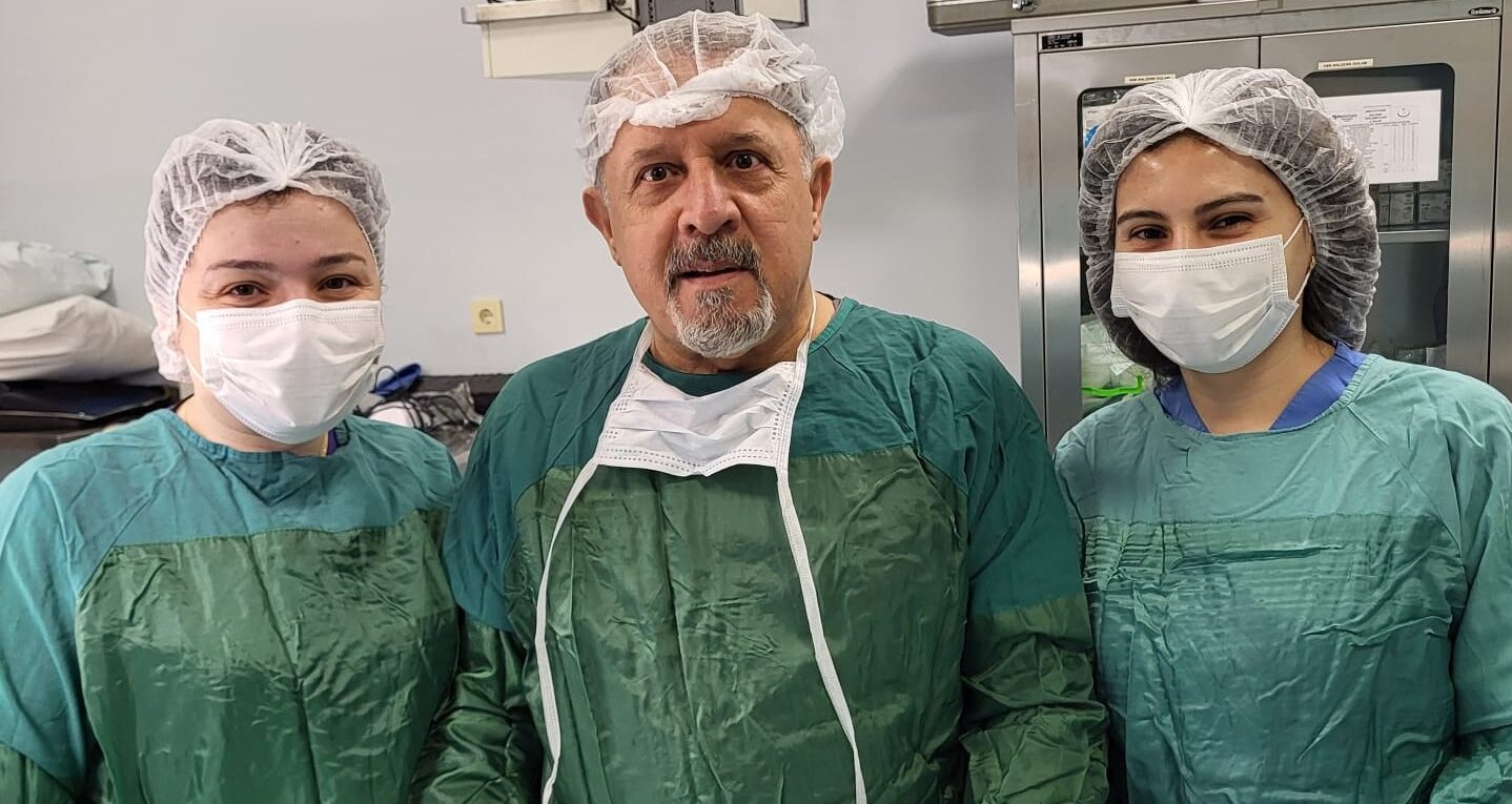 Karın ağrısıyla gitti, safrasından binlerce taş çıktı