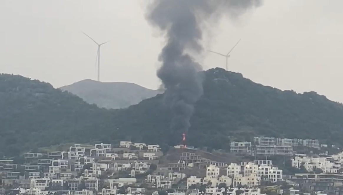 Konteyner alevlere teslim oldu