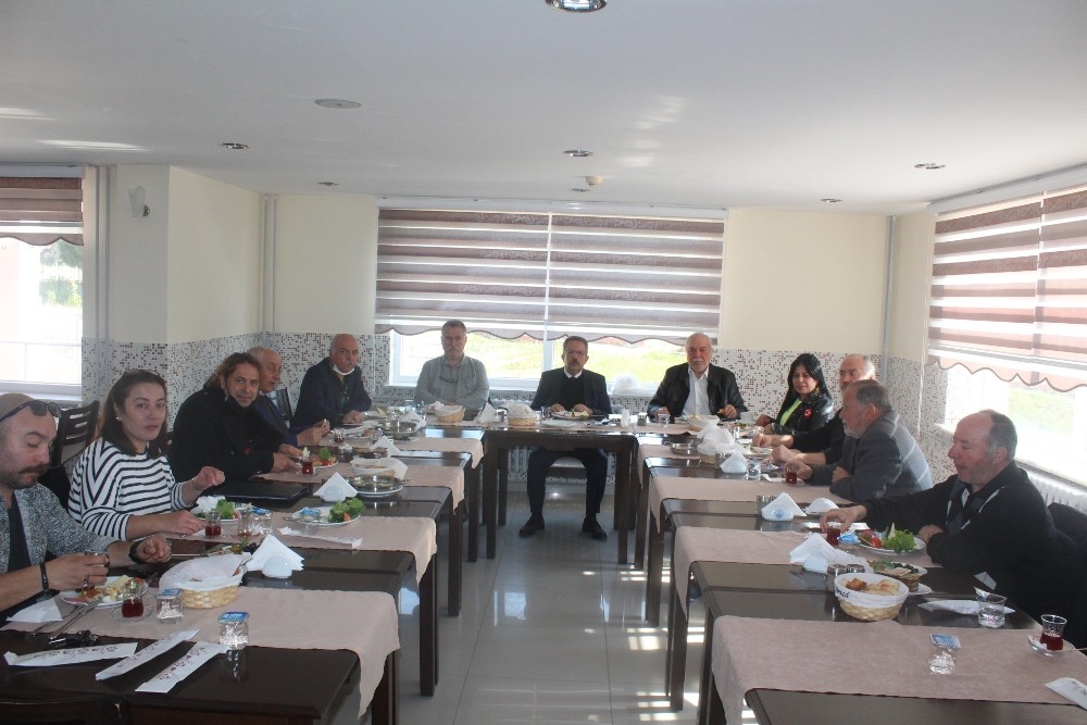 Köyceğiz’de eğitimci yazarlar bir araya geldi