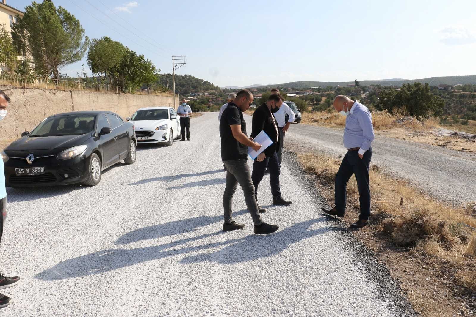 Kula’da asfalt çalışmaları tüm hızıyla sürüyor