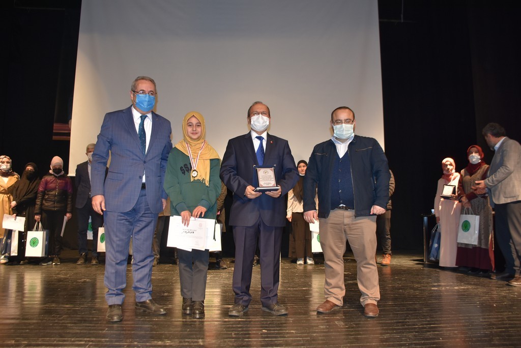 Kur’an-ı Kerim’i güzel okuma yarışmasının finali Salihli’de yapıldı