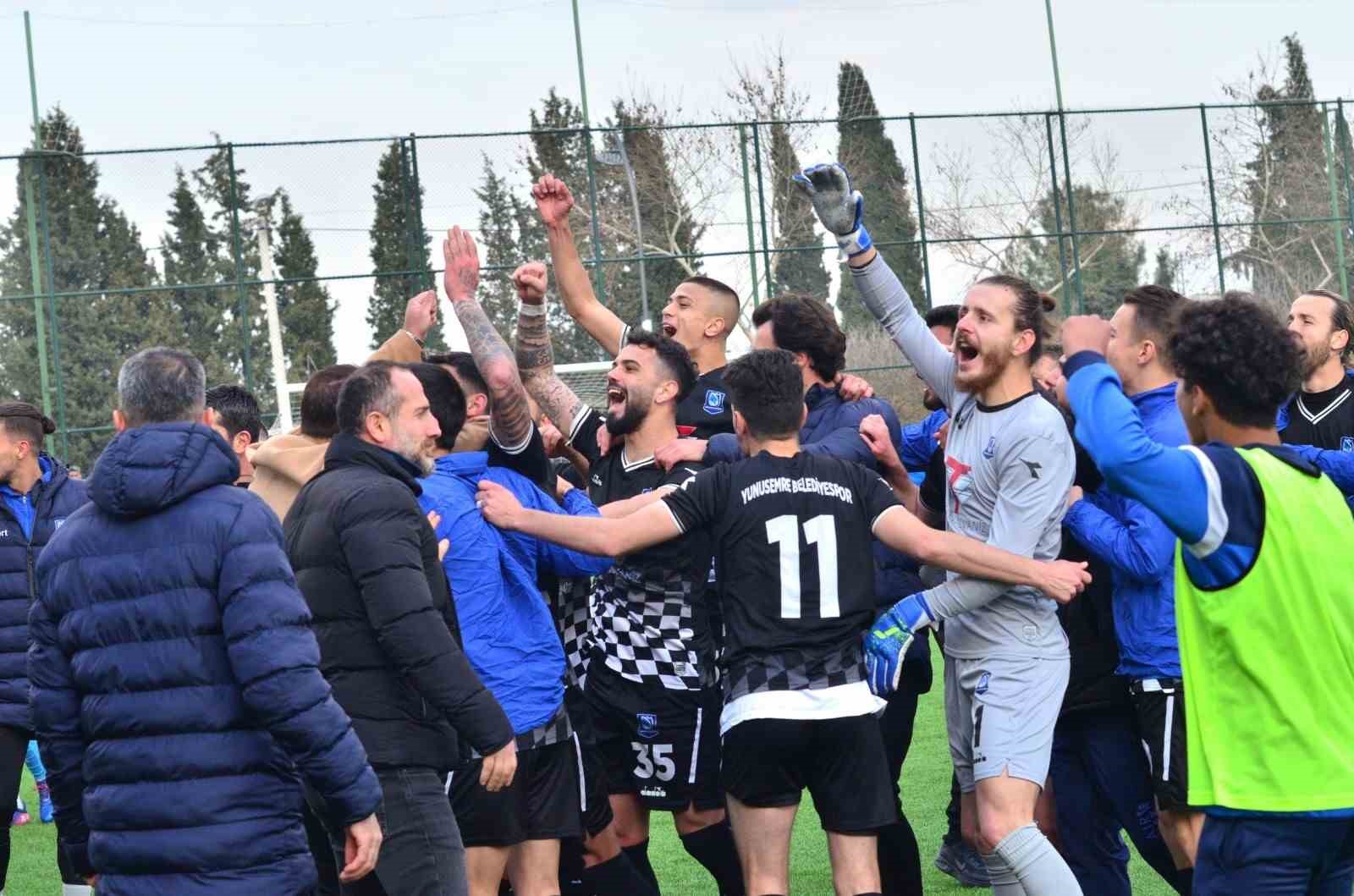 Lider Yunusemre Belediyespor zirvede farkı açıyor