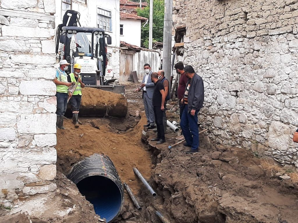 MASKİ’den Kayacık Mahallesi dere çalışması