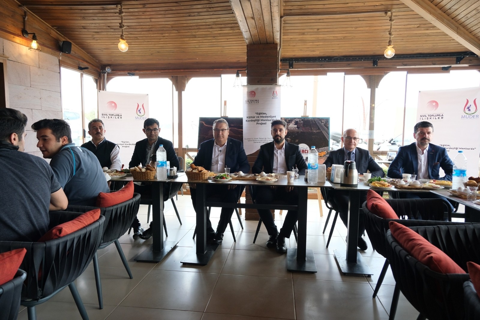 MUDER’den ‘Eğitim, Kültür ve Medeniyet Kardeşliği Manisa’da’ projesi