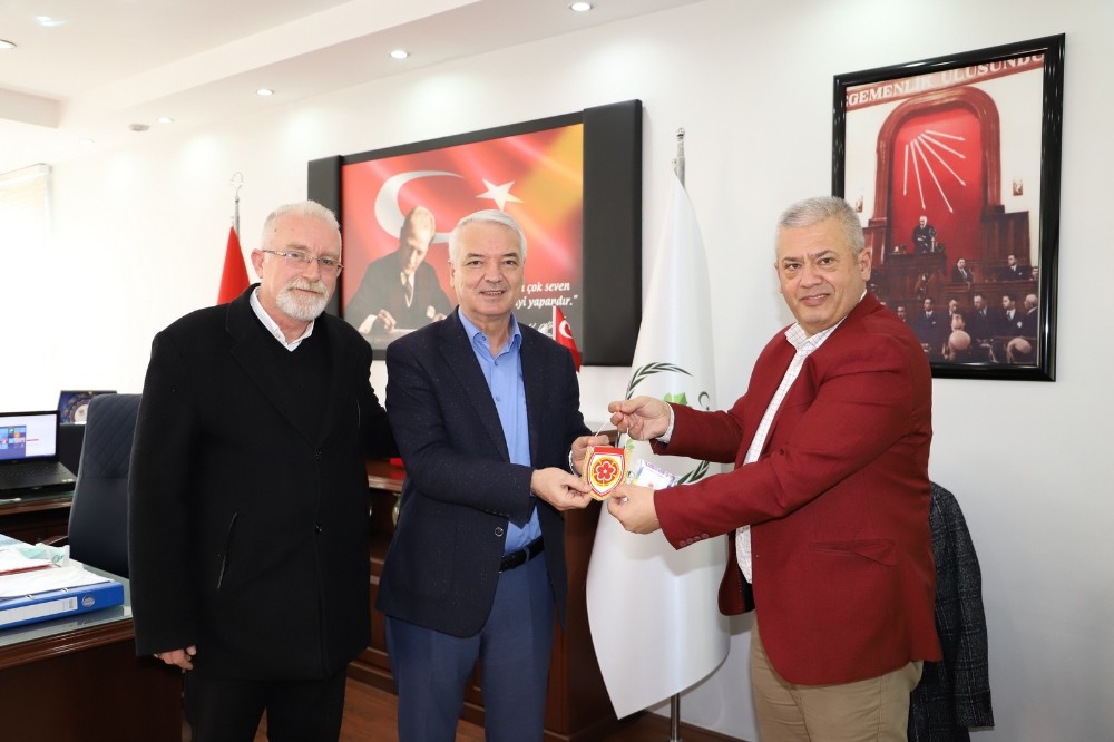 Makedonya Göçmenleri Derneğinden Başkan Bilgin’e ziyaret