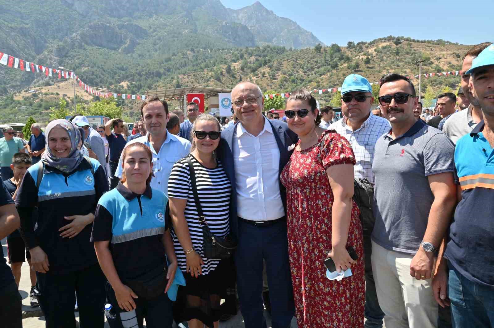 Manisa Büyükşehir Belediyesi’nde en düşük ücret 15 bin 884 TL oldu