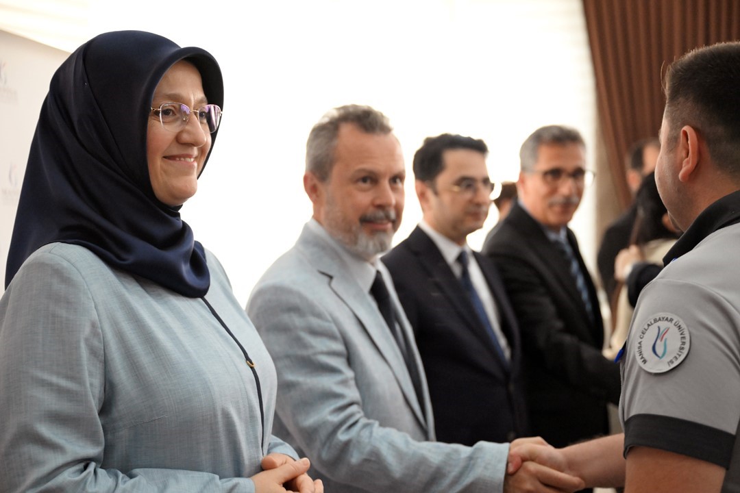 Manisa CBÜ’de Kurban Bayramı öncesi geleneksel bayramlaşma
