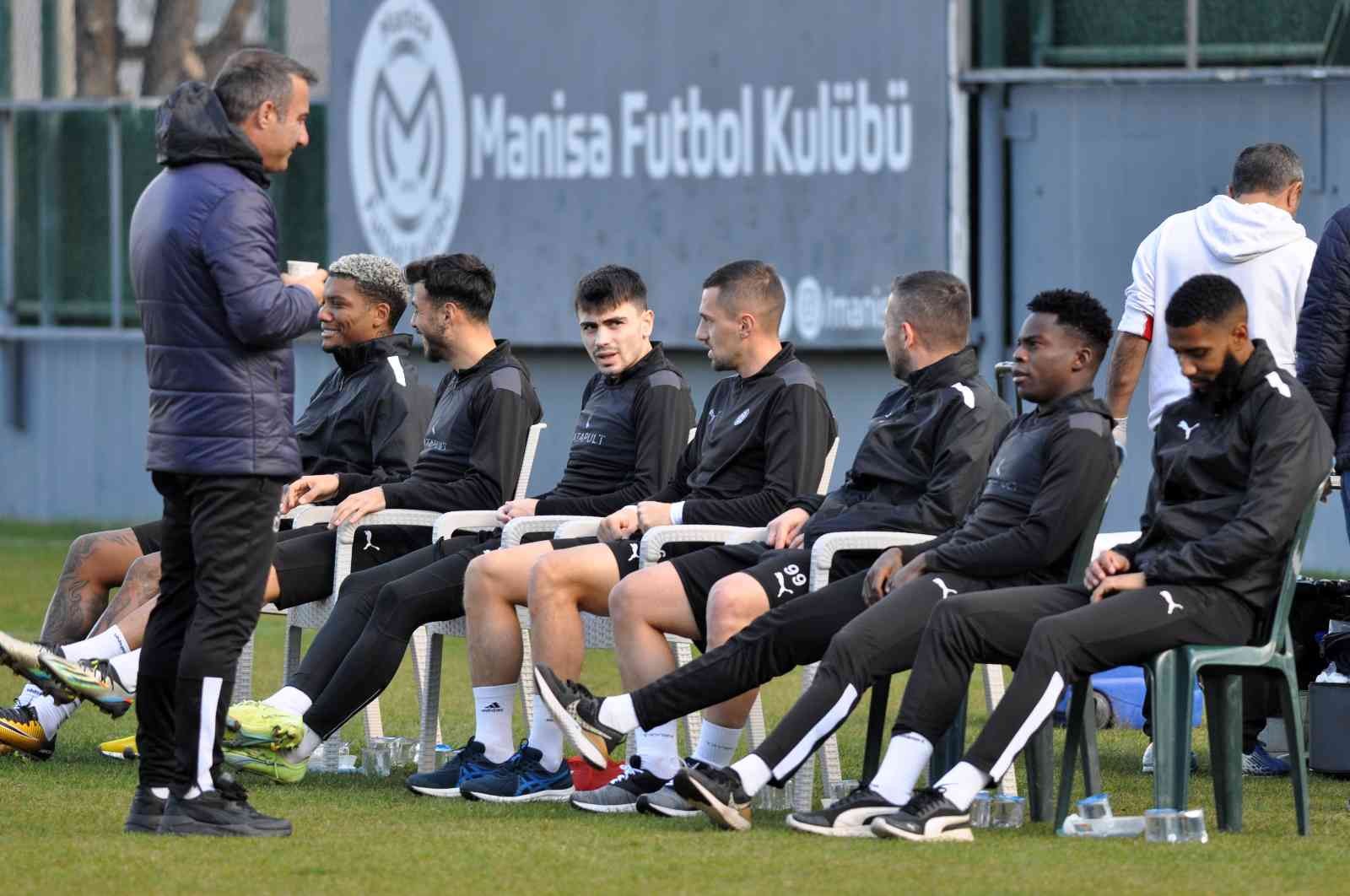 Manisa FK laktat testinden geçti