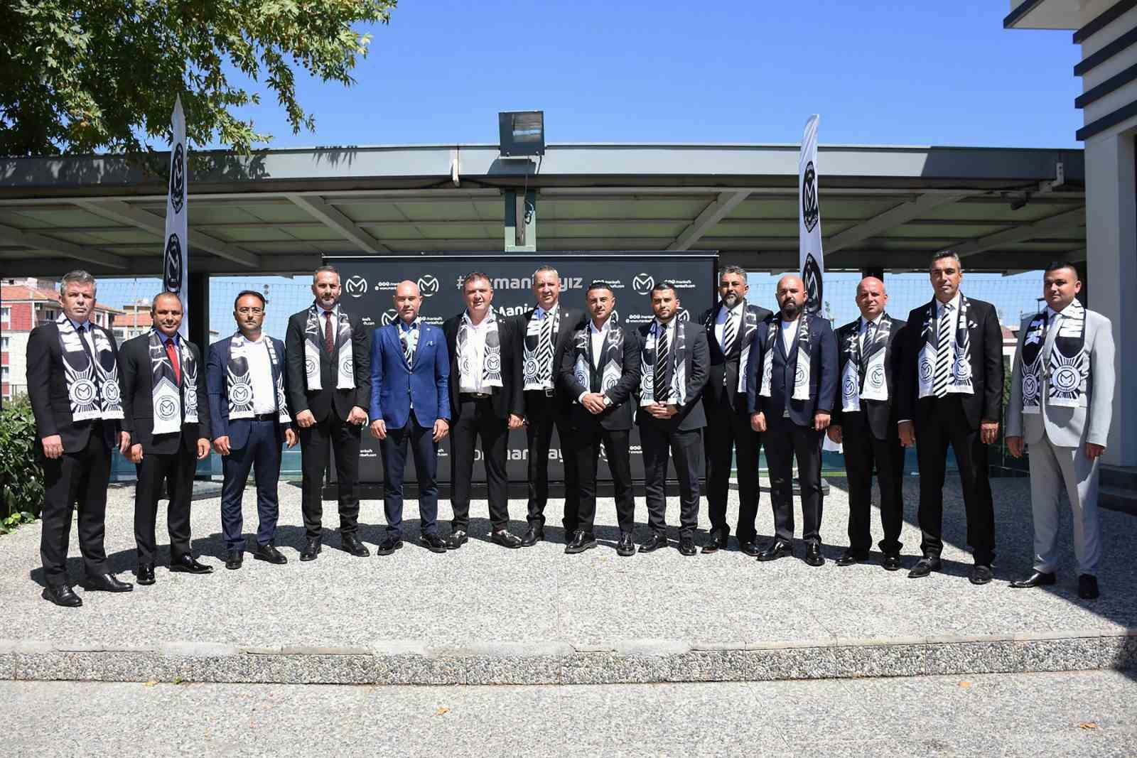 Manisa FK yönetiminden Göztepe maçı öncesi taraftara bilet jesti