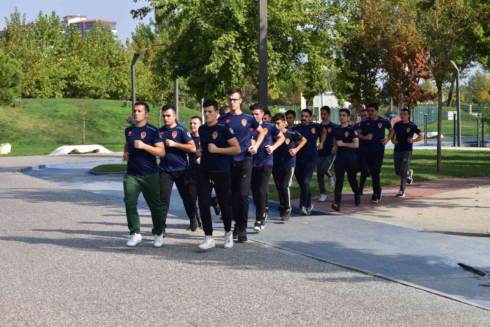 Manisa İtfaiyesi 12 bin 598 olaya müdahale etti