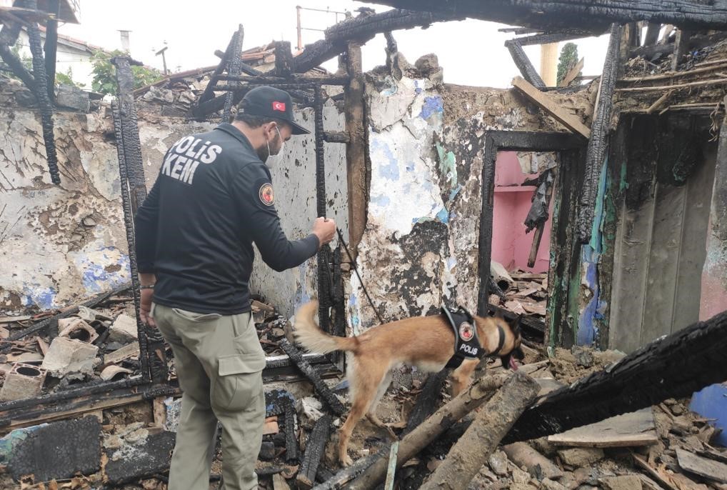 Manisa emniyeti uyuşturucuya geçit vermiyor