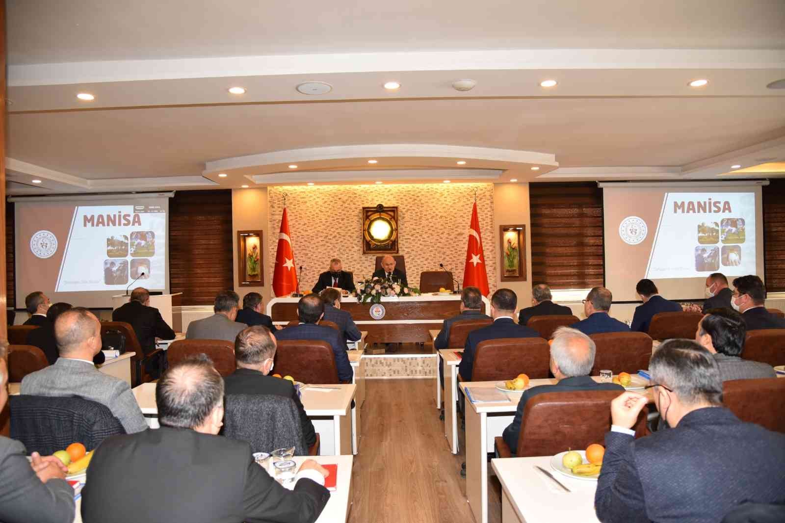 Manisa’da 17 kaymakamın katılımıyla toplantı yapıldı