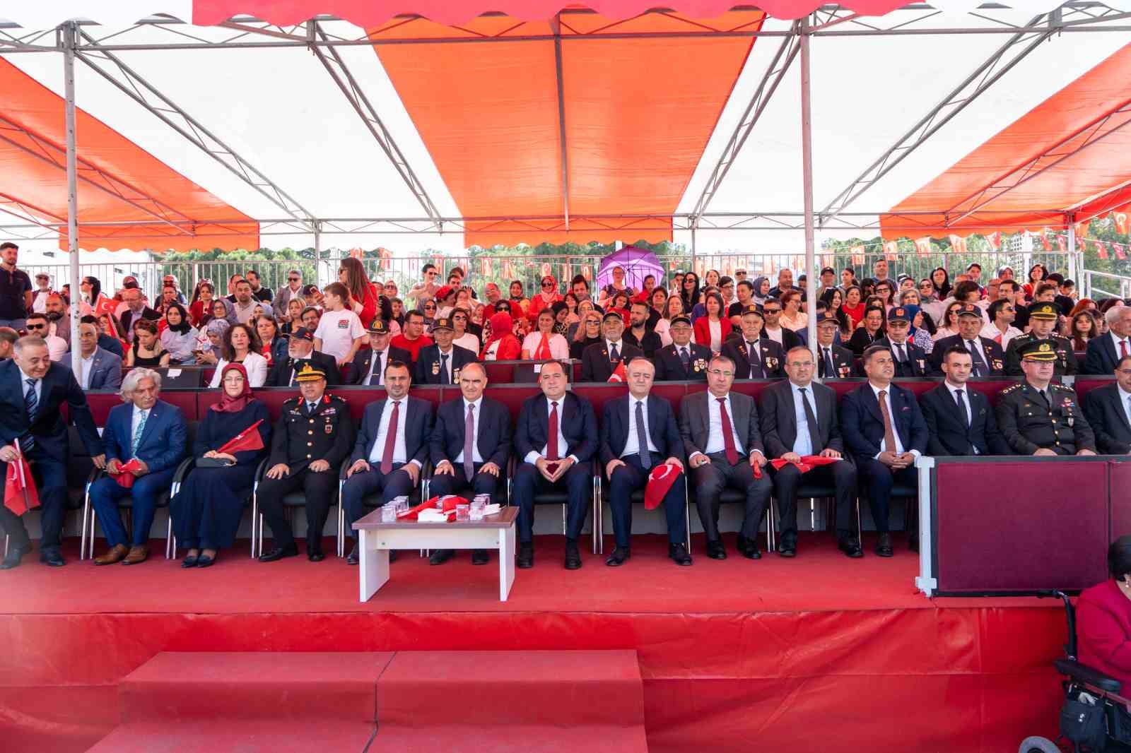 Manisa’da 19 Mayıs coşkuyla kutlandı