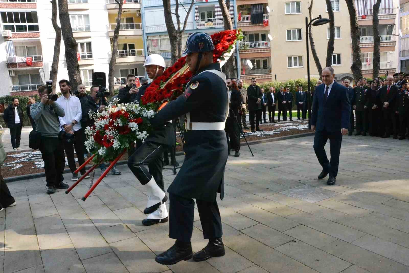 Manisa’da Çanakkale Zaferi’nin 111. yılı törenle anıldı