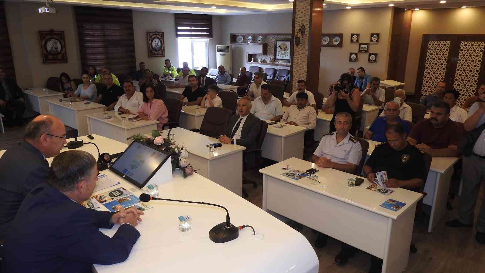 Manisa’da ‘Kabin Takın Hayatta Kalın’ projesinin kapanış toplantısı yapıldı