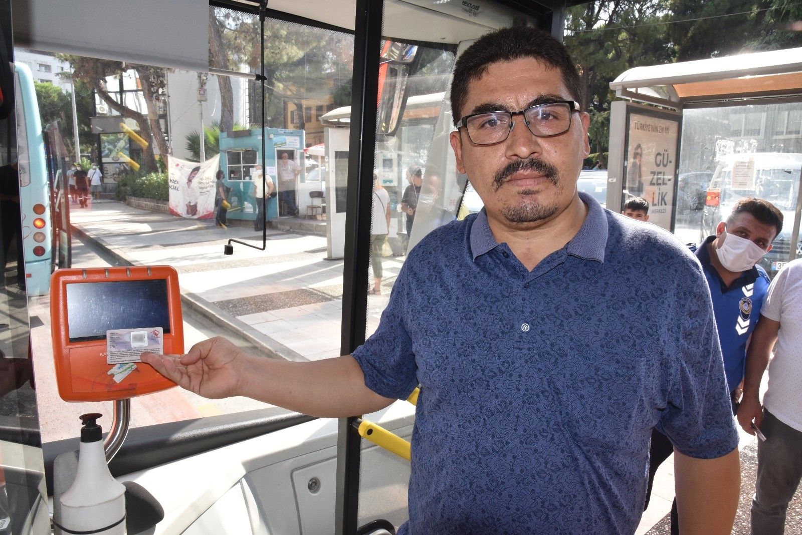 Manisa’da gazileri ve şehit ailelerini onurlandıran çalışma