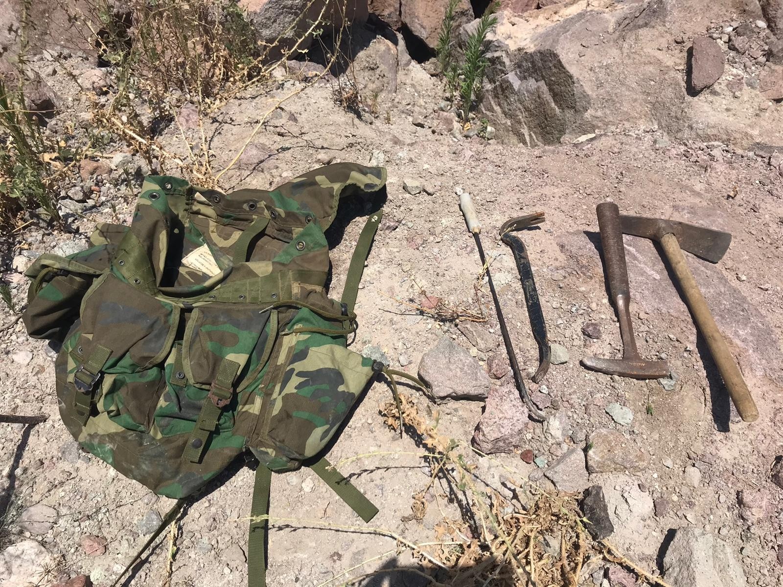 Manisa’da kaçak kazıya jandarmadan suçüstü