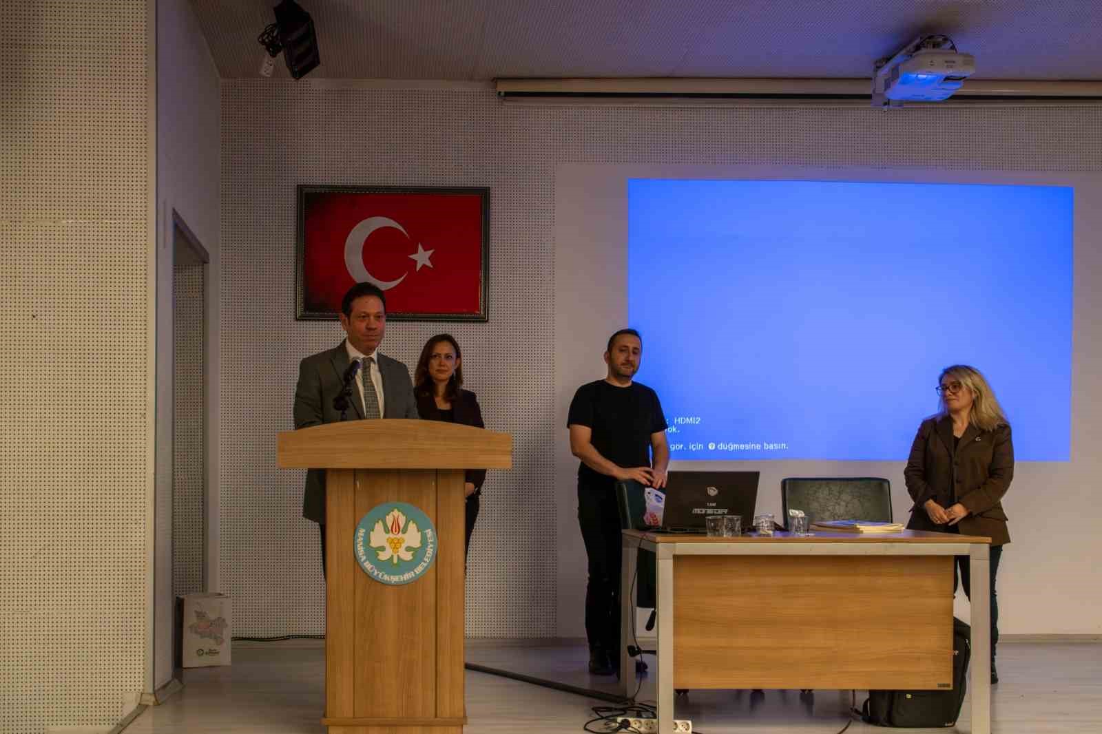 Manisa’da öğretmenlere ‘Maarif Modeli’ tanıtıldı