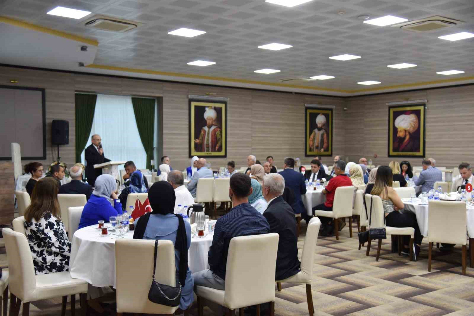 Manisa’da şehit yakınları ve gaziler onuruna yemek düzenlendi