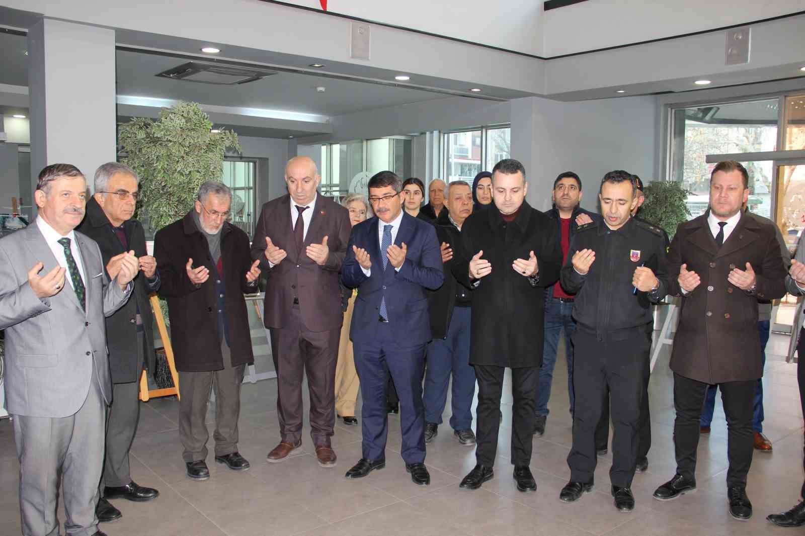 Manisalı şehidin fotoğraf ve mektupları duygulandırdı