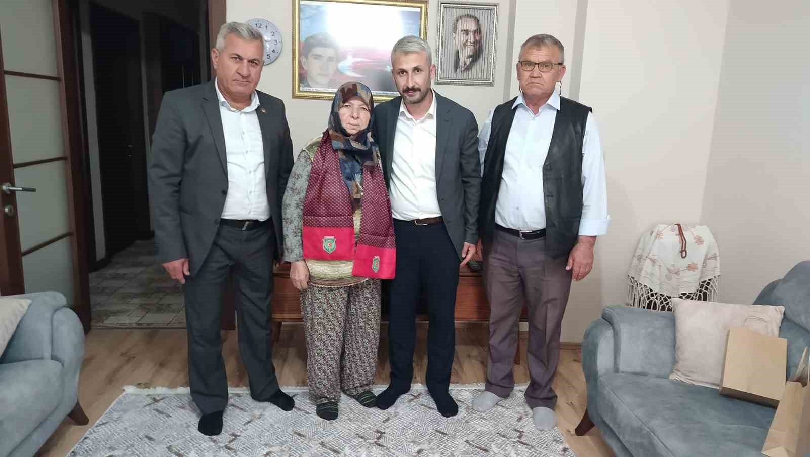 Manisalı şehit anneleri yalnız bırakılmadı