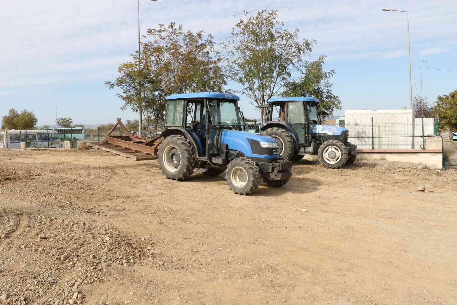 Manisa’nın yeşillendirilmesine devam ediliyor