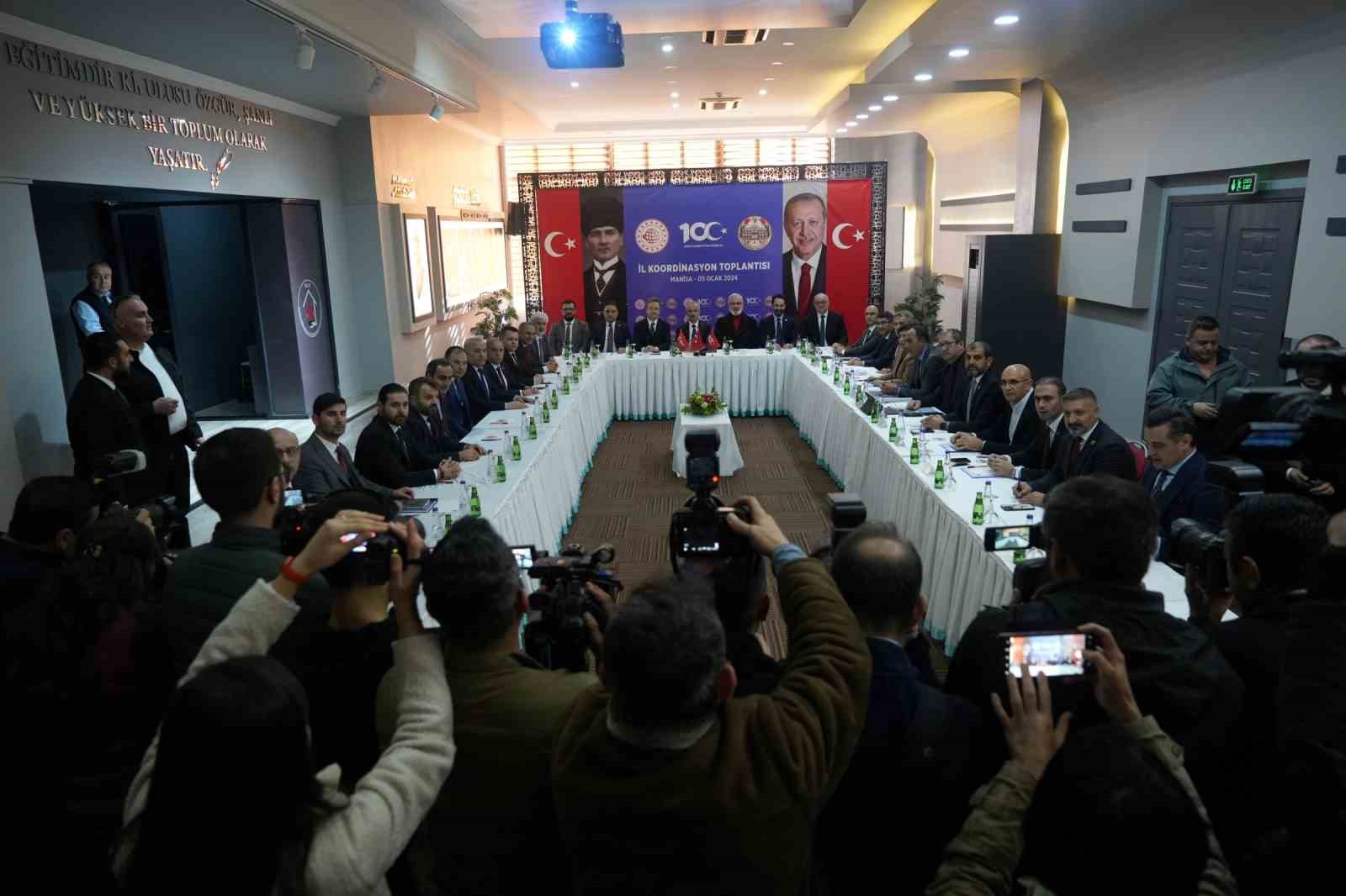 Manisa’ya 21 yılda 92 milyar liralık ulaştırma yatırımı