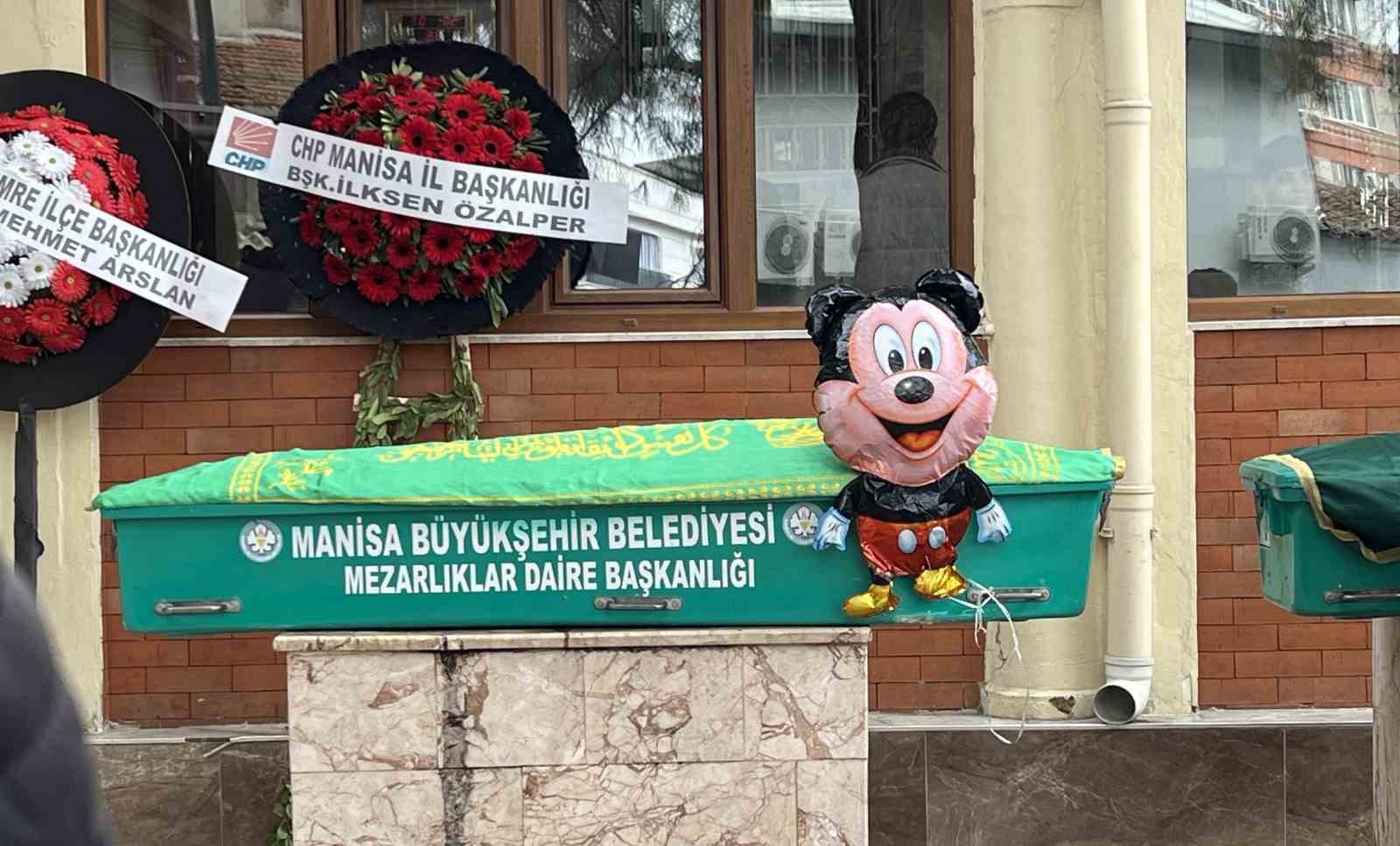 Manisa’yı yasa boğan olay: Dede ve 15 aylık torunu aynı gün vefat etti