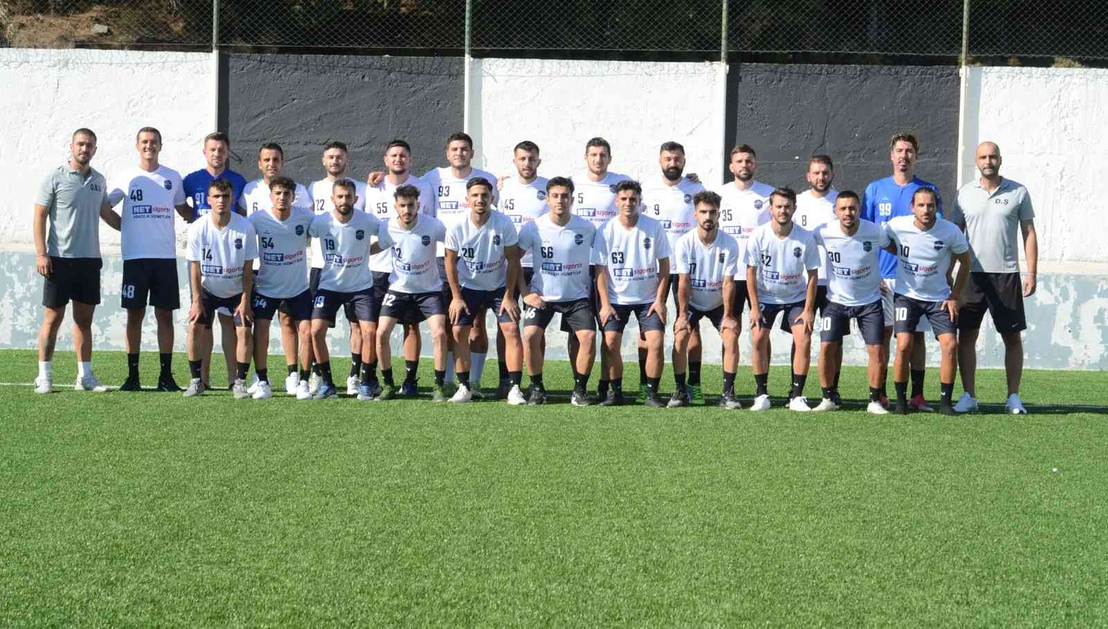 Marmaris’in genç martıları sahaya çıktı