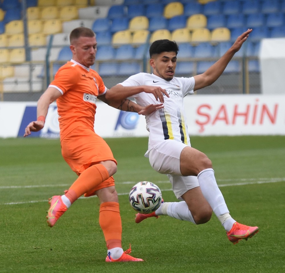 Menemenspor: 0 – Adanaspor: 0