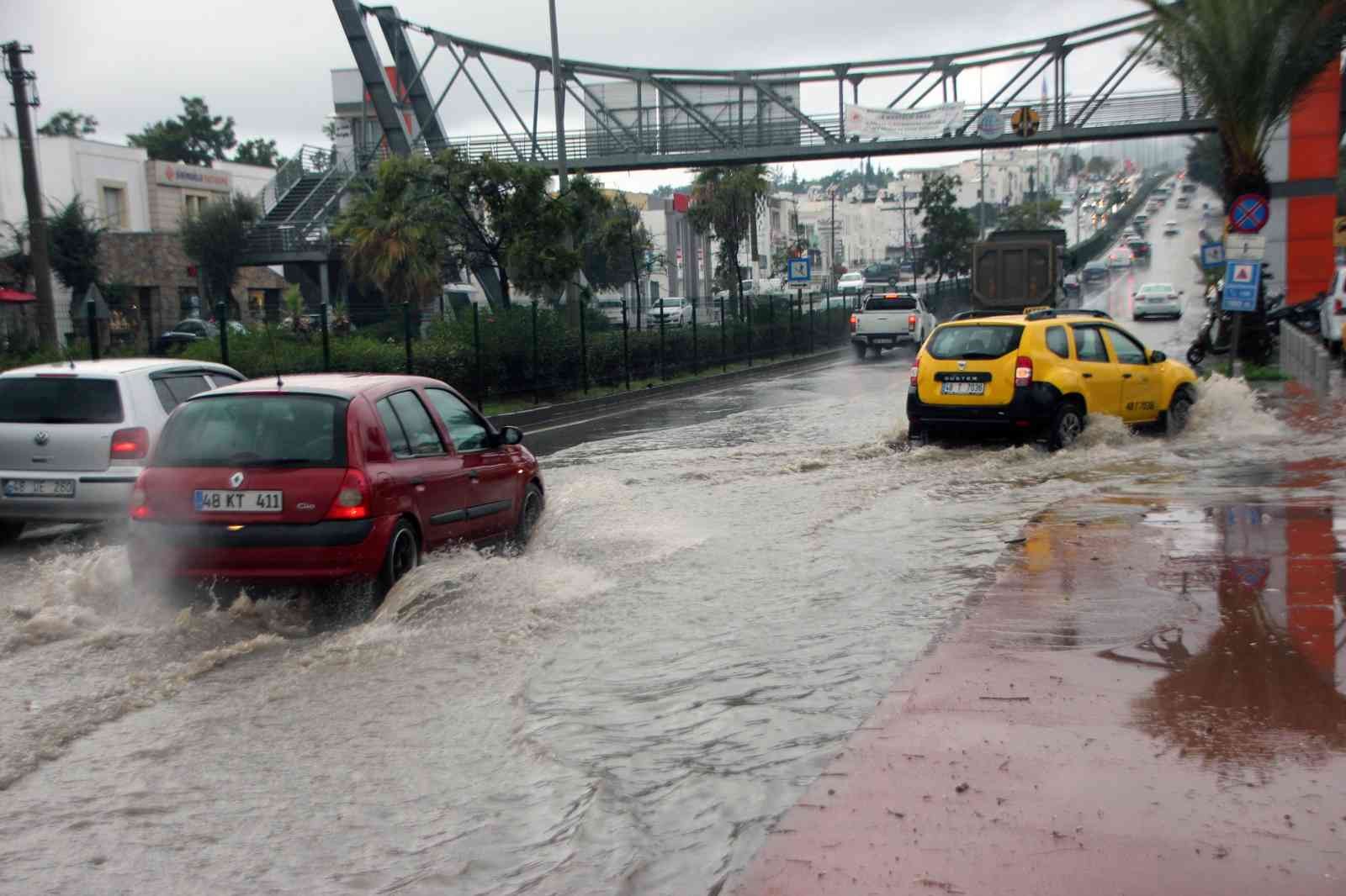 Meteorolojiden Muğla’ya şiddetli yağış uyarısı