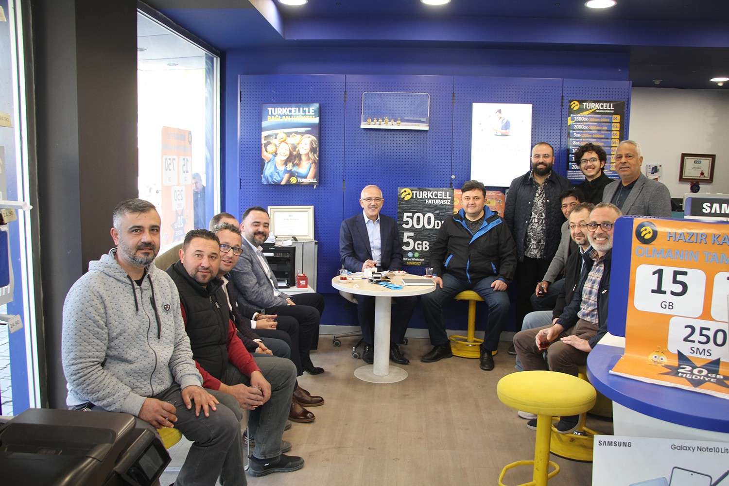 Milletvekili Bilen Kula’da temaslarda bulundu