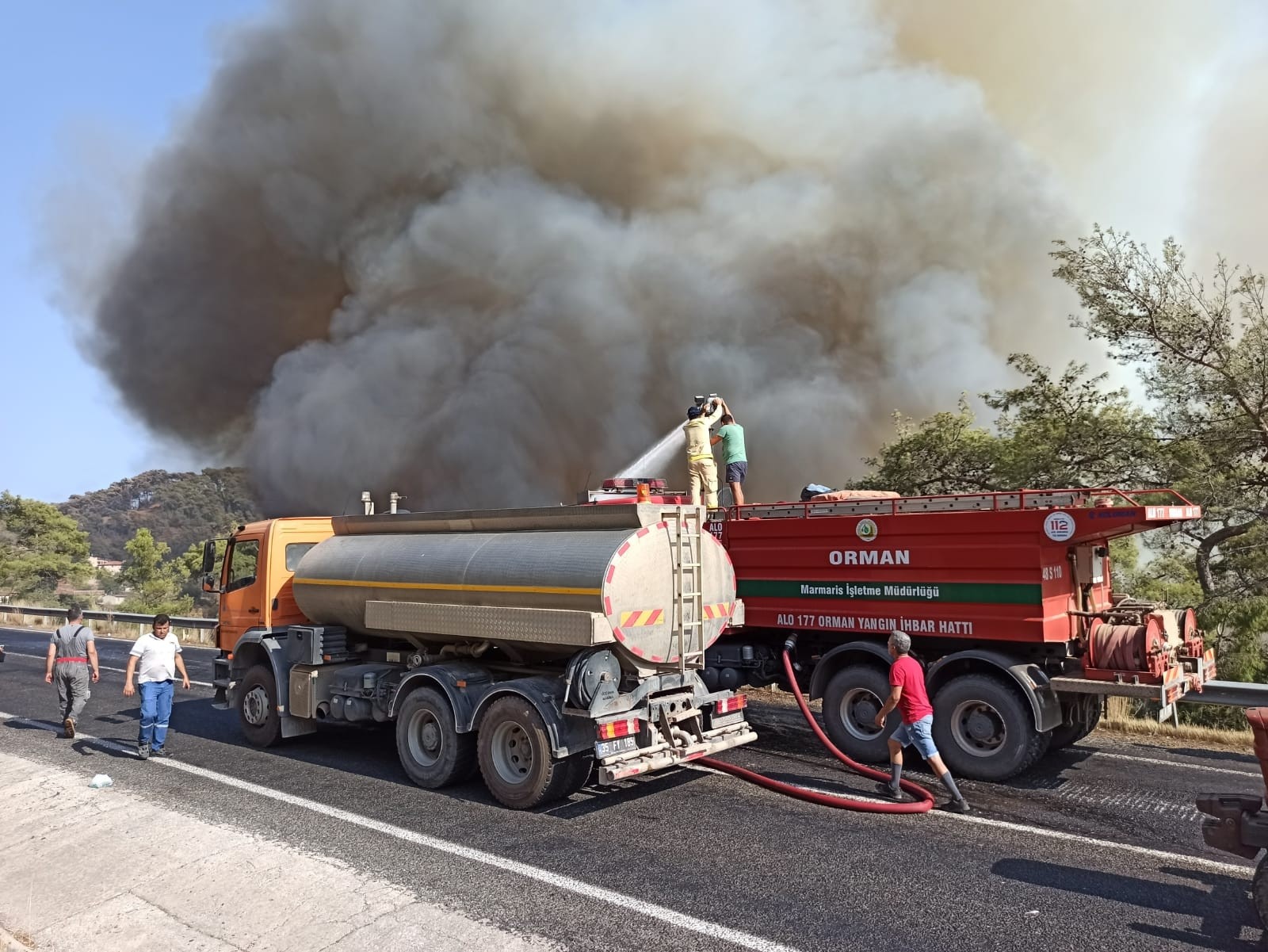 Muğla’da 2 yangın daha çıktı, devam eden yangın sayısı 5’e yükseldi