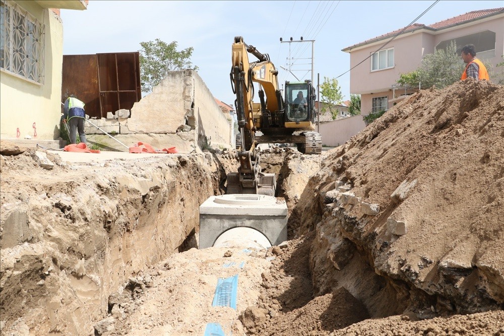 Mütevelli’de yağmur taşkın riski ortadan kalkıyor